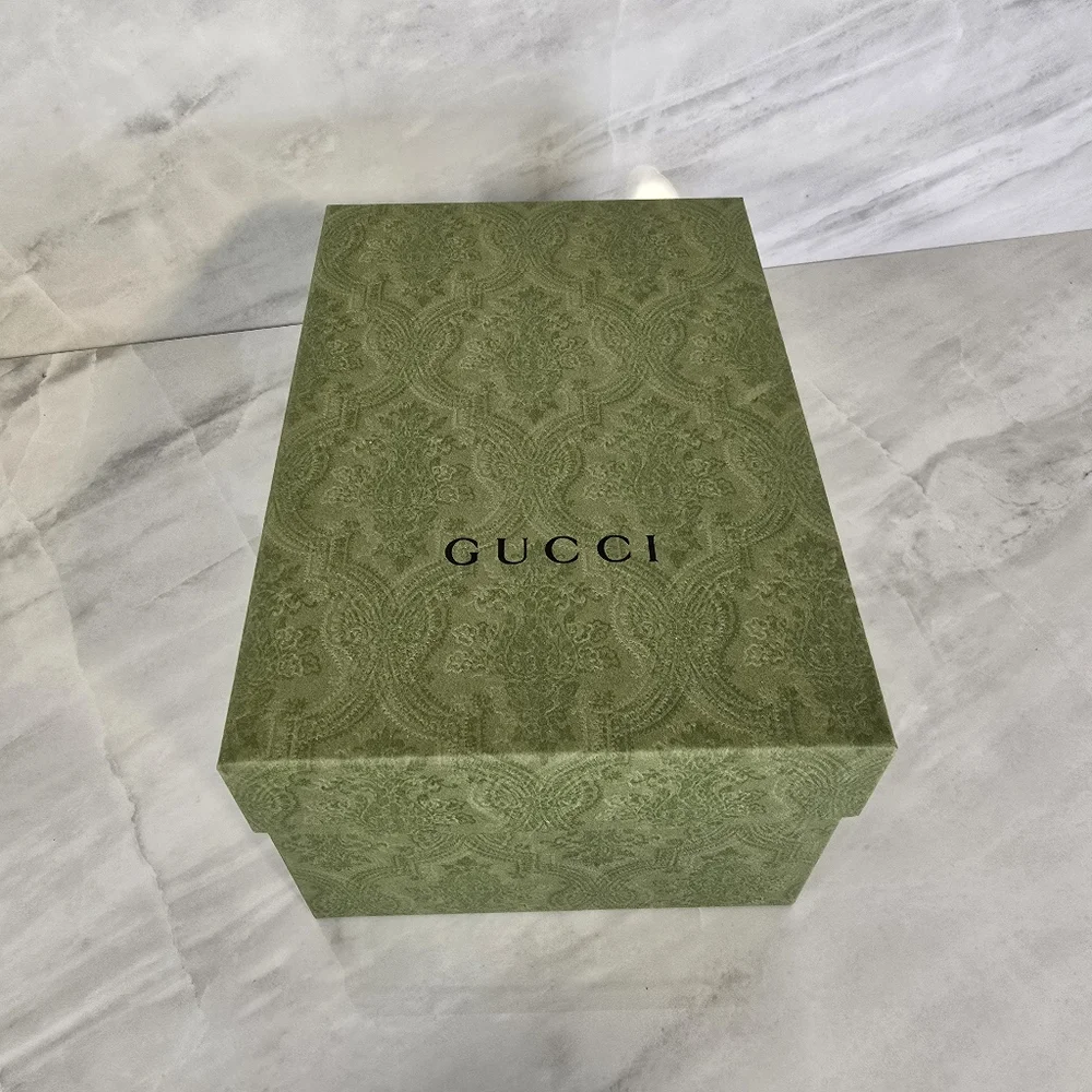 Gucci GG Marmont Bucket Bag - Picture 12 of 12